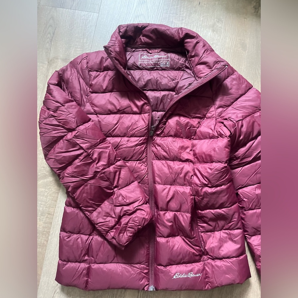 Eddie Bauer puffer down Jacket size M